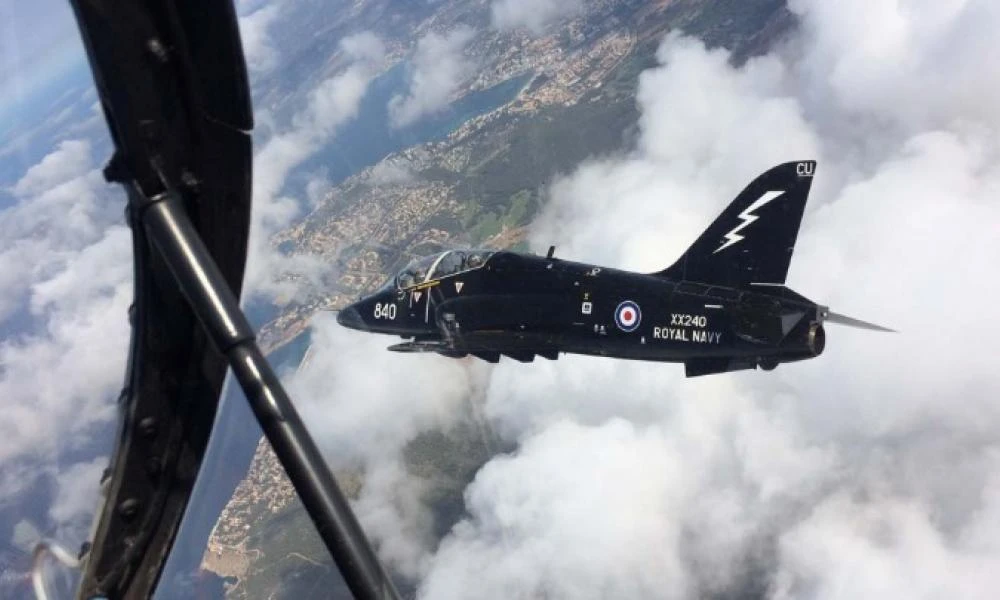 Βρετανός διοικητής: Μπαμ και κάτω! Σε εγρήγορση τα μαχητικά μας, ανά πάσα στιγμή βομβαρδίζουμε τους Ρώσους
